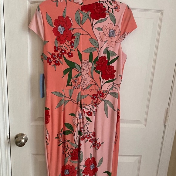 BOGO! NWT London Times Floral Print Cap Sleeve Sheath Dress In Pink size 10 - Picture 10 of 13